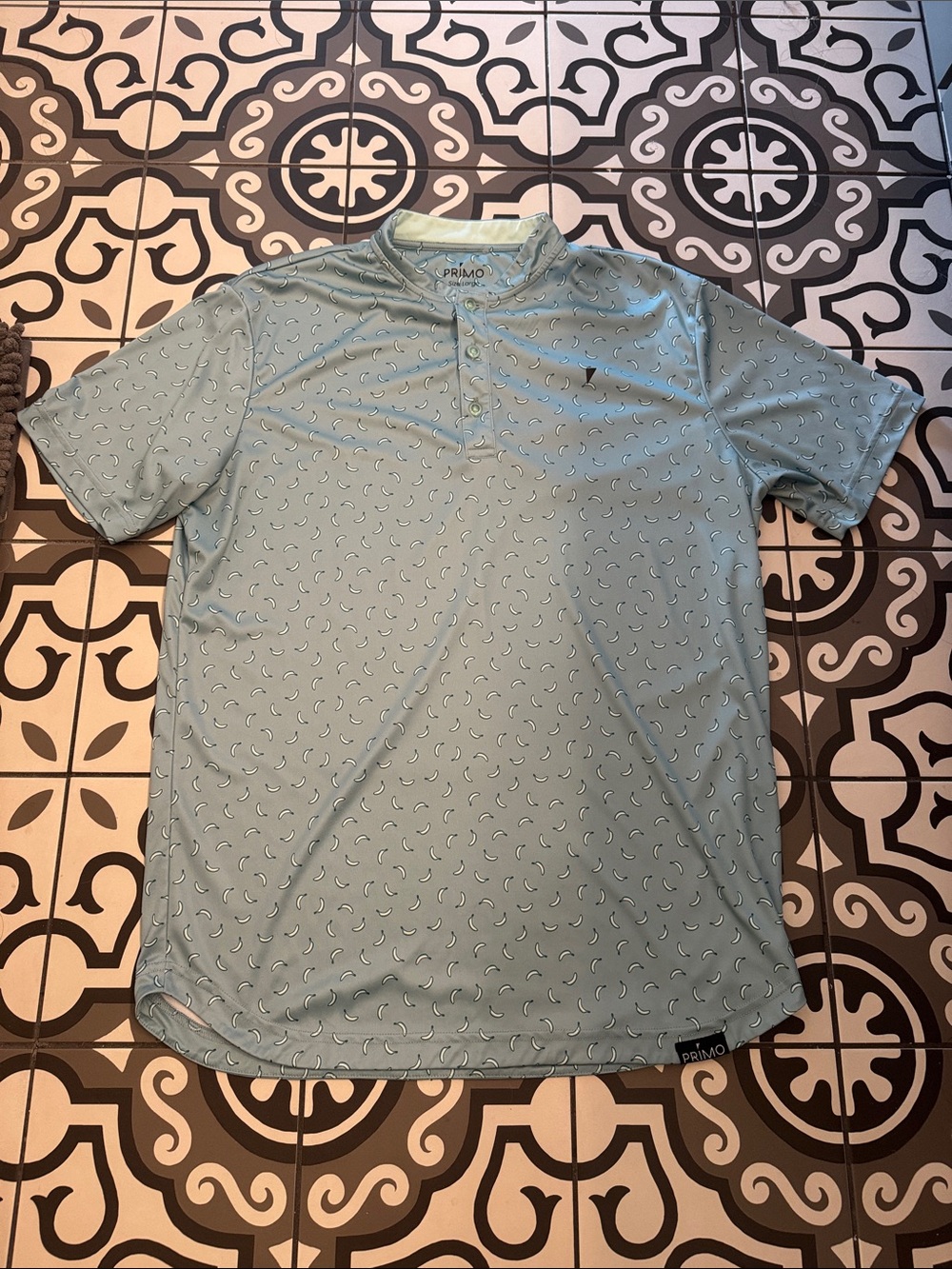 PRIMO Men's Short-Sleeve Polo in Light Blue with Subtle Print